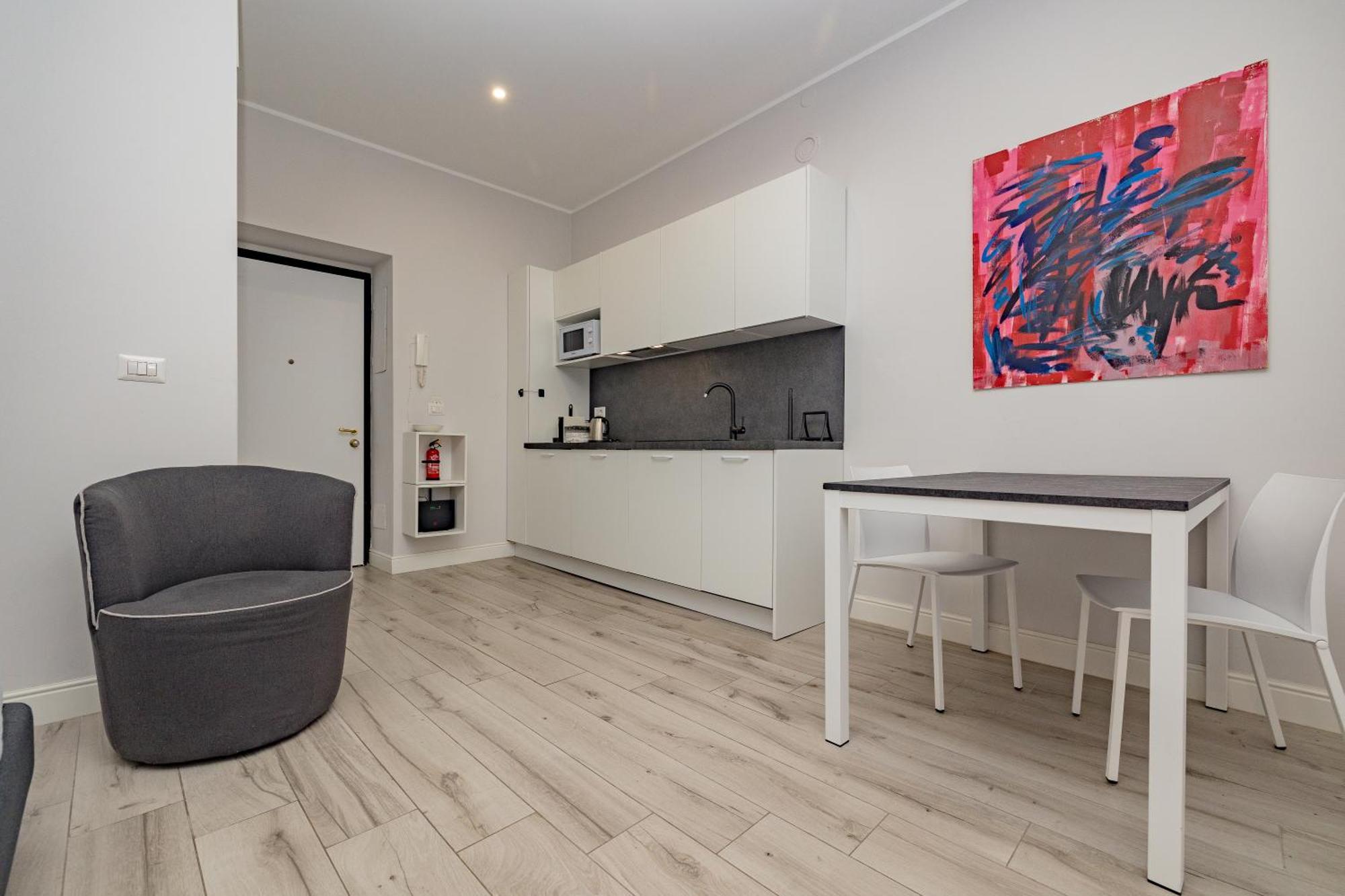 Apartment Arco Della Pace - Canonica 81 Milan